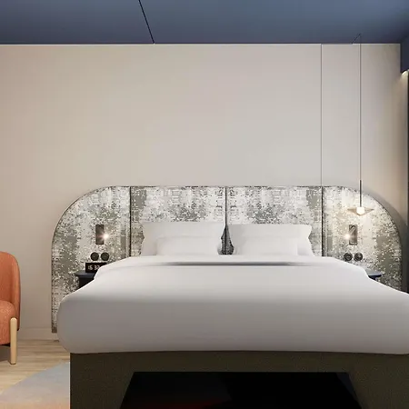 Tribe Den Haag Centraal