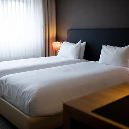 Mercure מלון האג