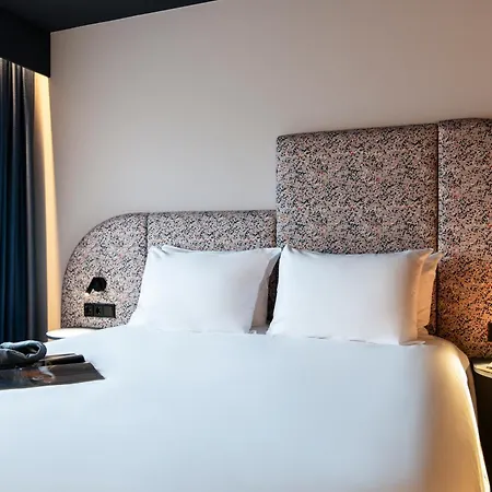 Tribe - Opened December 2025 4* Haag