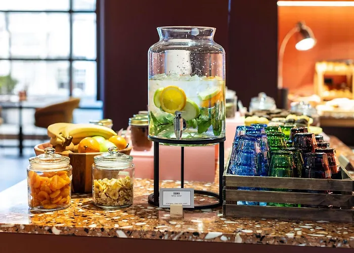 호텔 Tribe - Opened December 2025 헤이그